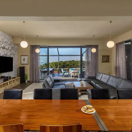 Bella Сasa de vacaciones Mrljane