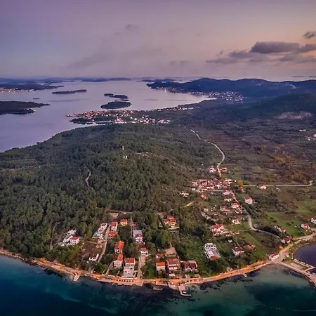 Bella Сasa de vacaciones Mrljane